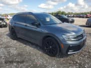 ✅ 2020 Volkswagen Tiguan SE • VIN: 3VV3B7AX5LM147672 • Lot: 84268475. Wystawiony na Copart z przebiegiem 93 198 mil. Bezpłatny archiwum sprzedaży aukcyjnych z USA i szczegółowy raport historii pojazdu na DreamBid. Zdjęcie 4.
