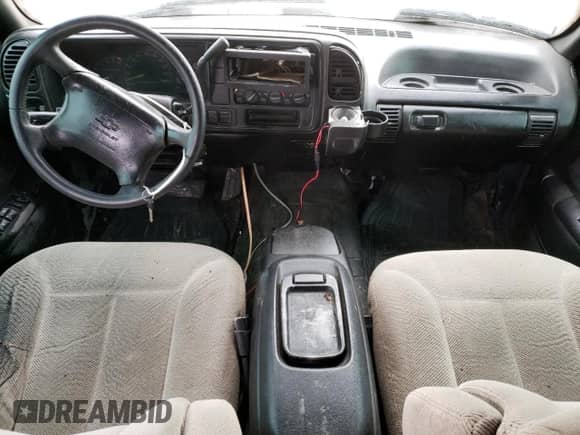 1996 Chevrolet Tahoe with VIN 1GNEK13R2TJ345259, listed as a Copart auction lot 78396923 with 184,570 mi miles and Salvage title. Bid and sale history available at DreamBid. Image 8.