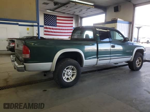 2001 Dodge Dakota Sport with VIN 1B7GG22N61S139246, listed as a Copart auction lot 79387594 with 201,115 mi miles and Clean title. Bid and sale history available at DreamBid. Image 3.