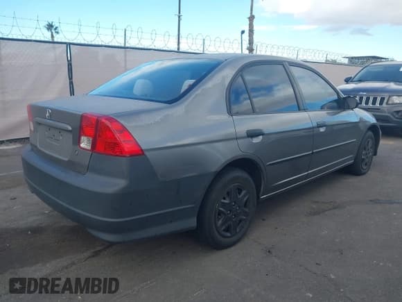 ✅ 2005 Honda Civic VP SSRS • VIN: 2HGES16495H574066 • Lot: 43850129. Listed on IAAI with 225,294 mi. Free auction sales archive from the USA and detailed vehicle history report at DreamBid. Image 4.