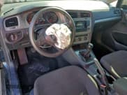 ✅ 2016 Volkswagen Golf TSI S • VIN: 3VW817AU8GM008250 • Lot: 93657705. Wystawiony na Copart z przebiegiem 121 636 mil. Bezpłatny archiwum sprzedaży aukcyjnych z USA i szczegółowy raport historii pojazdu na DreamBid. Zdjęcie 8.