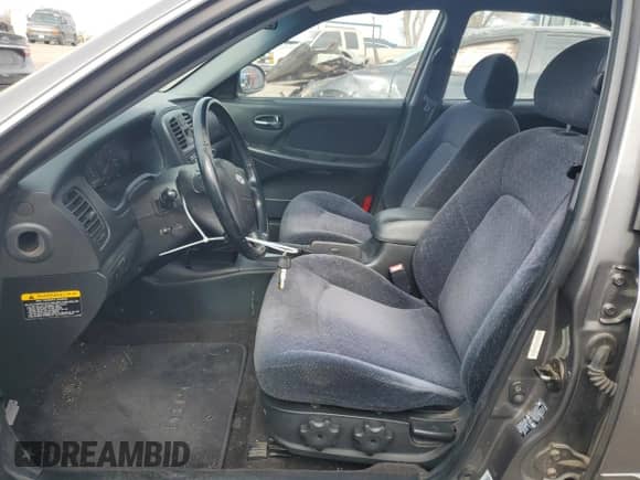 2004 Hyundai Sonata z VIN KMHWF25S14A044695, wystawiony jako Copart lot #41608795 z przebiegiem 54 904 mil mil oraz Czysty tytuł • Clean title. Historia ofert i sprzedaży dostępna na DreamBid. Obrazek 7.