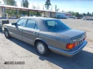 ✅ 1989 Mercedes-Benz 300 SE • VIN: WDBCA24DXKA437857 • Lot: 42343496. Listed on IAAI with 152,134 mi. Free auction sales archive from the USA and detailed vehicle history report at DreamBid. Image 3.