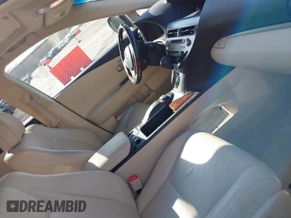 ✅ 2013 Lexus RX 350 • VIN: 2T2ZK1BAXDC131456 • Lot: 43769017. Wystawiony na IAAI z przebiegiem 62 621 mil. Bezpłatny archiwum sprzedaży aukcyjnych z USA i szczegółowy raport historii pojazdu na DreamBid. Zdjęcie 5.