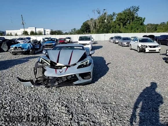 ✅ 2022 Chevrolet Corvette 2LT • VIN: 1G1YB2D43N5000020 • Lot: 89662695. Listed on Copart with 3,035 mi. Free auction sales archive from the USA and detailed vehicle history report at DreamBid. Image 13.