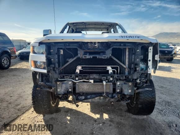 ✅ 2015 Chevrolet Silverado 3500HD LTZ • VIN: 1GC4K0C84FF676325 • Лот: 87258775. Опубликован ранее на Copart с пробегом 132 809 миль. Бесплатный доступ к архиву аукционных продаж из США и подробный отчёт об истории автомобиля на DreamBid. Изображение 5.