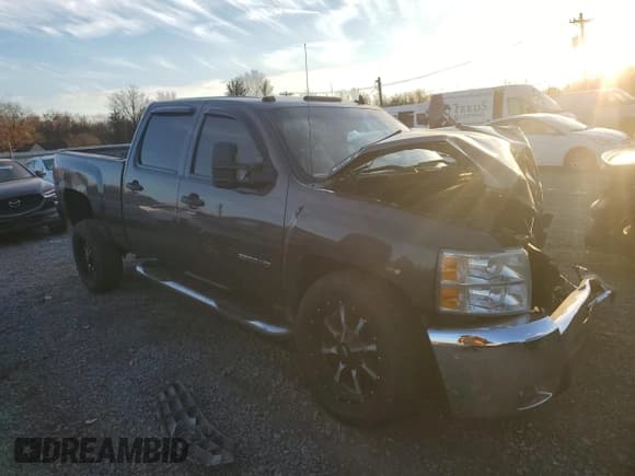 ✅ 2010 Chevrolet Silverado 2500HD LT • VIN: 1GC4KXBG3AF129508 • Лот: 81125504. Опубликован ранее на Copart с пробегом Не указан. Бесплатный доступ к архиву аукционных продаж из США и подробный отчёт об истории автомобиля на DreamBid. Изображение 4.