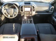 ✅ 2018 Ford F-150 XL • VIN: 1FTEW1E53JFD22449 • Lot: 86317805. Wystawiony na Copart z przebiegiem 78 881 mil. Bezpłatny archiwum sprzedaży aukcyjnych z USA i szczegółowy raport historii pojazdu na DreamBid. Zdjęcie 8.