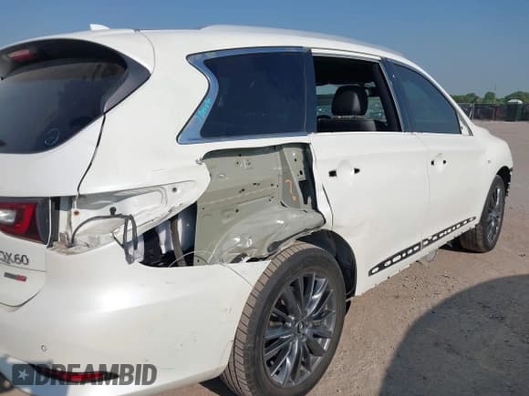 ✅ 2020 Infiniti QX60 Luxe • VIN: 5N1DL0MN7LC525683 • Лот: 42022763. Опубликован ранее на IAAI с пробегом 70 575 миль. Бесплатный доступ к архиву аукционных продаж из США и подробный отчёт об истории автомобиля на DreamBid. Изображение 18.