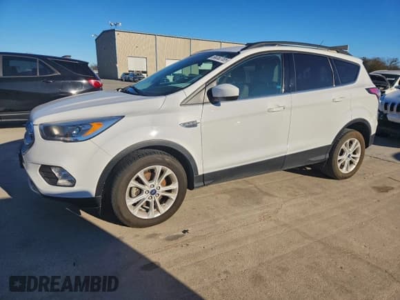 ✅ 2017 Ford Escape SE • VIN: 1FMCU0GD0HUD19554 • Lot: 96352765. Listed on Copart with 52,755 mi. Free auction sales archive from the USA and detailed vehicle history report at DreamBid. Image 1.