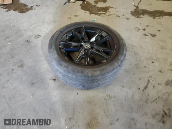 ✅ 2024 Toyota Highlander XLE • VIN: 5TDAAAA57RS018068 • Лот: 85560905. Опубликован ранее на Copart с пробегом 10 588 миль. Бесплатный доступ к архиву аукционных продаж из США и подробный отчёт об истории автомобиля на DreamBid. Изображение 13.