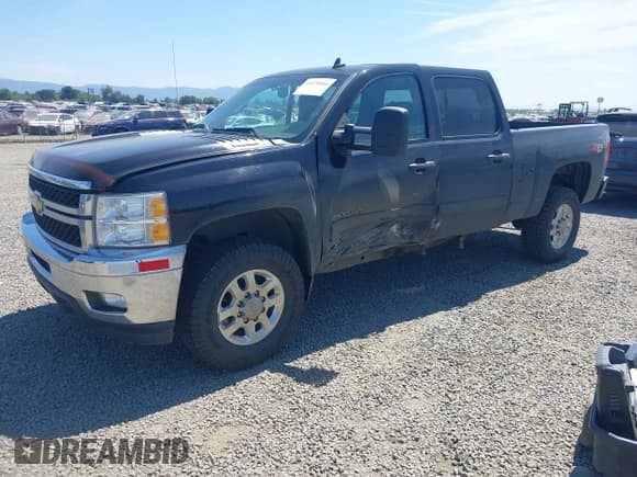 ✅ 2013 Chevrolet Silverado 2500HD LT • VIN: 1GC1KXCG7DF110174 • Lot: 42478466. Listed on IAAI with 115,019 mi. Free auction sales archive from the USA and detailed vehicle history report at DreamBid. Image 2.