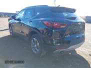 ✅ 2023 Chevrolet Blazer LT • VIN: 3GNKBCR4XPS117895 • Lot: 43469731. Listed on IAAI with 33,196 mi. Free auction sales archive from the USA and detailed vehicle history report at DreamBid. Image 3.