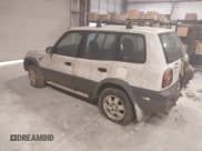 ✅ 1997 Toyota RAV4 • VIN: JT3GP10V2V7024380 • Lot: 42807335. Wystawiony na IAAI z przebiegiem 310 548 mil. Bezpłatny archiwum sprzedaży aukcyjnych z USA i szczegółowy raport historii pojazdu na DreamBid. Zdjęcie 3.