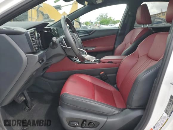 ✅ 2024 Lexus NX 250 • VIN: 2T2ADCAZ0RC010792 • Lot: 85514025. Listed on Copart with 9,185 mi. Free auction sales archive from the USA and detailed vehicle history report at DreamBid. Image 7.