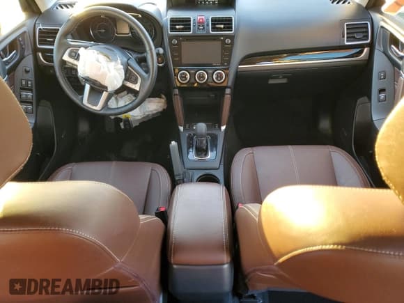 ✅ 2018 Subaru Forester Touring • VIN: JF2SJAWC2JH493049 • Lot: 92712205. Wystawiony na Copart z przebiegiem Nie podano. Bezpłatny archiwum sprzedaży aukcyjnych z USA i szczegółowy raport historii pojazdu na DreamBid. Zdjęcie 8.