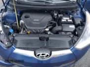 ✅ 2017 Hyundai Veloster • VIN: KMHTC6AD3HU310538 • Lot: 85477334. Wystawiony na Copart z przebiegiem 113 640 mil. Bezpłatny archiwum sprzedaży aukcyjnych z USA i szczegółowy raport historii pojazdu na DreamBid. Zdjęcie 11.