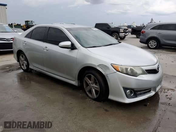 2013 Toyota Camry L с VIN 4T1BF1FK1DU266417, выставлен на аукционе Copart как лот 73972983 с пробегом Не указан миль и Списание • Salvage title. История ставок и продаж доступна на DreamBid. Изображение 4.