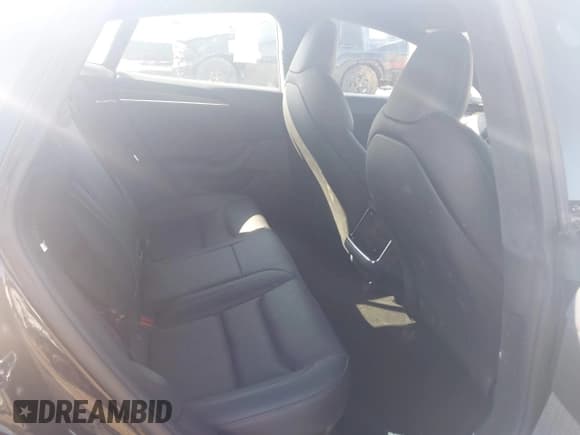 ✅ 2021 Tesla Model S Plaid • VIN: 5YJSA1E63MF439354 • Lot: 42545126. Wystawiony na IAAI z przebiegiem 60 750 mil. Bezpłatny archiwum sprzedaży aukcyjnych z USA i szczegółowy raport historii pojazdu na DreamBid. Zdjęcie 8.