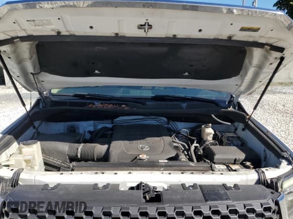 ✅ 2018 Toyota Tundra SR5 • VIN: 5TFDW5F14JX714722 • Лот: 93296795. Опубликован ранее на Copart с пробегом 102 446 миль. Бесплатный доступ к архиву аукционных продаж из США и подробный отчёт об истории автомобиля на DreamBid. Изображение 11.