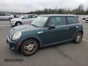 ✅ 2010 MINI Hardtop S • VIN: WMWMF7C53ATZ72754 • Лот: 83887425. Опубликован ранее на Copart с пробегом 45 760 миль. Бесплатный доступ к архиву аукционных продаж из США и подробный отчёт об истории автомобиля на DreamBid. Изображение 1.