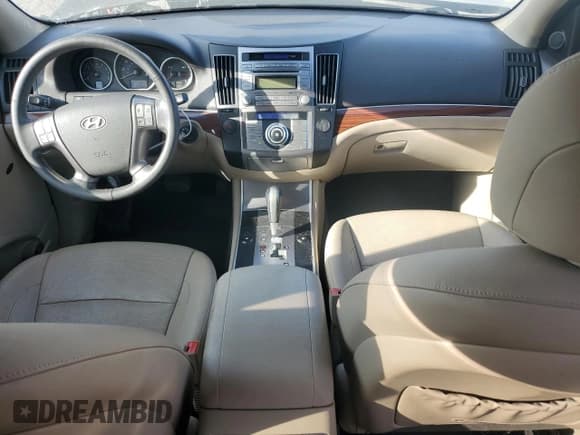 ✅ 2011 Hyundai Veracruz Limited • VIN: KM8NU4CC6BU174430 • Lot: 84798815. Listed on Copart with 92,602 mi. Free auction sales archive from the USA and detailed vehicle history report at DreamBid. Image 8.