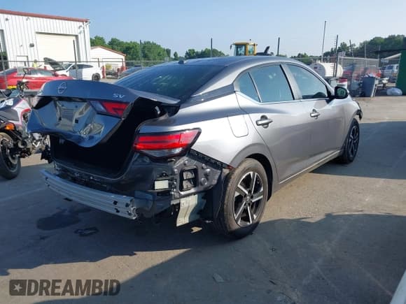 ✅ 2024 Nissan Sentra SV • VIN: 3N1AB8CV6RY326105 • Lot: 42436025. Listed on IAAI with 6,350 mi. Free auction sales archive from the USA and detailed vehicle history report at DreamBid. Image 4.