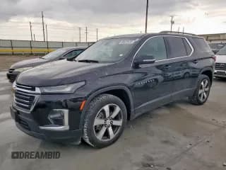 ✅ 2023 Chevrolet Traverse LT • VIN: 1GNERHKW4PJ317187 • Lot: 69329135. Wystawiony na Copart z przebiegiem 41 815 mil. Bezpłatny archiwum sprzedaży aukcyjnych z USA i szczegółowy raport historii pojazdu na DreamBid. Zdjęcie 1.