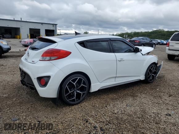 ✅ 2013 Hyundai Veloster Turbo • VIN: KMHTC6AE4DU173046 • Лот: 81438555. Опубликован ранее на Copart с пробегом 123 640 миль. Бесплатный доступ к архиву аукционных продаж из США и подробный отчёт об истории автомобиля на DreamBid. Изображение 3.