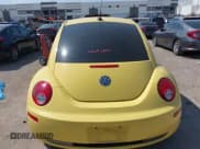 ✅ 2009 Volkswagen Beetle S • VIN: 3VWRW31C19M518786 • Lot: 43001990. Listed on IAAI with 37,467 mi. Free auction sales archive from the USA and detailed vehicle history report at DreamBid. Image 16.