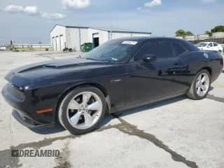 2017 Dodge Challenger R/T с VIN 2C3CDZBT1HH601393, выставлен на аукционе Copart как лот 81425675 с пробегом 98 062 миль миль и Списание • Salvage title. История ставок и продаж доступна на DreamBid. Изображение 1.