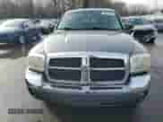 2005 Dodge Dakota Laramie z VIN 1D7HW58N25S204671, wystawiony jako Copart lot #83838314 z przebiegiem 122 540 mil mil oraz Szkoda całkowita • Salvage title. Historia ofert i sprzedaży dostępna na DreamBid. Obrazek 5.
