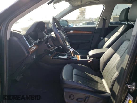 ✅ 2022 Audi Q5 S line Premium Plus • VIN: WA1EAAFY8N2110662 • Lot: 53669955. Wystawiony na Copart z przebiegiem 59 648 mil. Bezpłatny archiwum sprzedaży aukcyjnych z USA i szczegółowy raport historii pojazdu na DreamBid. Zdjęcie 7.