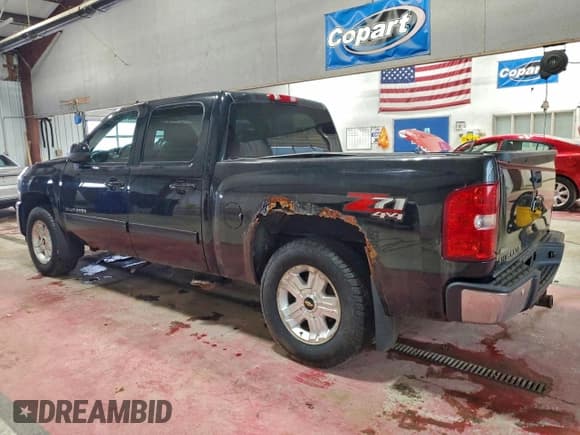 ✅ 2011 Chevrolet Silverado 1500 LT • VIN: 3GCPKSE30BG355854 • Лот: 93955825. Опубликован ранее на Copart с пробегом Не указан. Бесплатный доступ к архиву аукционных продаж из США и подробный отчёт об истории автомобиля на DreamBid. Изображение 2.