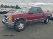✅ 1996 Chevrolet Silverado 1500 • VIN: 1GCEK19R4TE215153 • Лот: 94537825. Опубликован ранее на Copart с пробегом 184 351 миль. Бесплатный доступ к архиву аукционных продаж из США и подробный отчёт об истории автомобиля на DreamBid. Изображение 1.