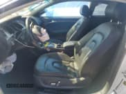 ✅ 2016 Audi A5 Premium • VIN: WAUD2AFR4GA012936 • Lot: 69633135. Wystawiony na Copart z przebiegiem 92 240 mil. Bezpłatny archiwum sprzedaży aukcyjnych z USA i szczegółowy raport historii pojazdu na DreamBid. Zdjęcie 7.