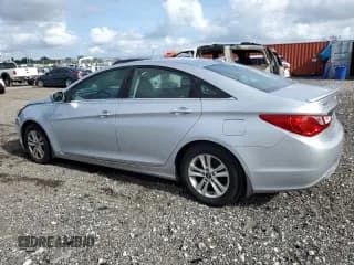 ✅ 2013 Hyundai Sonata GLS • VIN: 5NPEB4AC9DH705825 • Lot: 69761014. Listed on Copart with 111,267 mi. Free auction sales archive from the USA and detailed vehicle history report at DreamBid. Image 2.