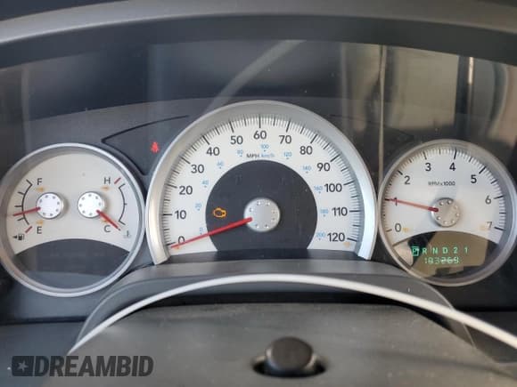 ✅ 2005 Dodge Dakota SLT • VIN: 1D7HE42K05S163047 • Lot: 86184775. Wystawiony na Copart z przebiegiem 193 269 mil. Bezpłatny archiwum sprzedaży aukcyjnych z USA i szczegółowy raport historii pojazdu na DreamBid. Zdjęcie 9.