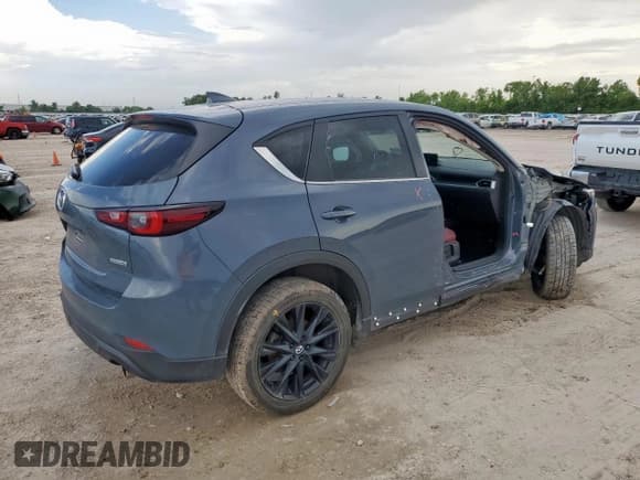 ✅ 2022 Mazda CX-5 S Carbon Edition • VIN: JM3KFBCM8N0564818 • Lot: 63831105. Wystawiony na Copart z przebiegiem 80 815 mil. Bezpłatny archiwum sprzedaży aukcyjnych z USA i szczegółowy raport historii pojazdu na DreamBid. Zdjęcie 3.