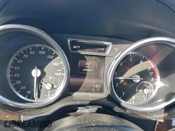 ✅ 2015 Mercedes-Benz GL 450 • VIN: 4JGDF6EE2FA476658 • Lot: 93080395. Wystawiony na Copart z przebiegiem 189 607 mil. Bezpłatny archiwum sprzedaży aukcyjnych z USA i szczegółowy raport historii pojazdu na DreamBid. Zdjęcie 9.