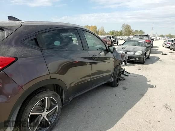 ✅ 2021 Honda HR-V EX • VIN: 3CZRU6H59MM707271 • Лот: 75621494. Опубликован ранее на Copart с пробегом 46 550 миль. Бесплатный доступ к архиву аукционных продаж из США и подробный отчёт об истории автомобиля на DreamBid. Изображение 12.