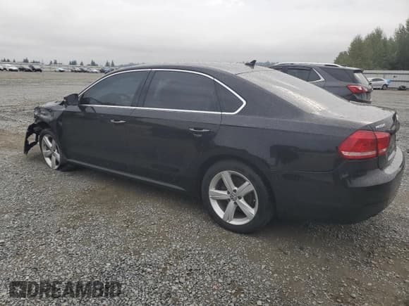 ✅ 2014 Volkswagen Passat SE • VIN: 1VWBT7A36EC064144 • Лот: 89680755. Опубликован ранее на Copart с пробегом 117 653 миль. Бесплатный доступ к архиву аукционных продаж из США и подробный отчёт об истории автомобиля на DreamBid. Изображение 2.
