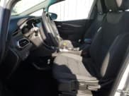 ✅ 2023 Chevrolet Bolt EV 1LT • VIN: 1G1FW6S0XP4193004 • Lot: 84964054. Wystawiony na Copart z przebiegiem 38 995 mil. Bezpłatny archiwum sprzedaży aukcyjnych z USA i szczegółowy raport historii pojazdu na DreamBid. Zdjęcie 7.