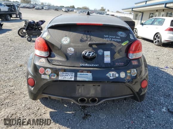 ✅ 2016 Hyundai Veloster Turbo • VIN: KMHTC6AE8GU272053 • Lot: 78258034. Wystawiony na Copart z przebiegiem 92 370 mil. Bezpłatny archiwum sprzedaży aukcyjnych z USA i szczegółowy raport historii pojazdu na DreamBid. Zdjęcie 6.