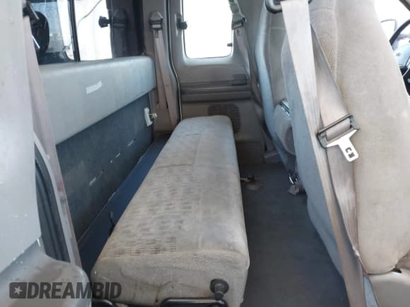 ✅ 1999 Ford F-250 XL • VIN: 1FTNX20SXXEE98574 • Lot: 42672559. Listed on IAAI with 184,944 mi. Free auction sales archive from the USA and detailed vehicle history report at DreamBid. Image 8.