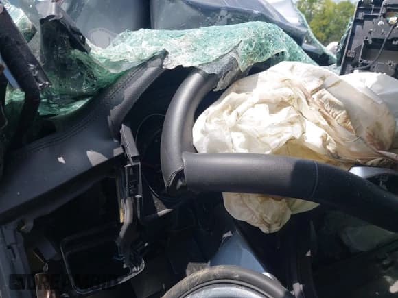 ✅ 2021 Volkswagen Atlas SE • VIN: 1V2WR2CA2MC546477 • Лот: 42921241. Опубликован ранее на IAAI с пробегом Не указан. Бесплатный доступ к архиву аукционных продаж из США и подробный отчёт об истории автомобиля на DreamBid. Изображение 14.