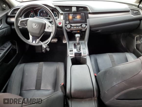 ✅ 2020 Honda Civic Touring • VIN: 2HGFC1F95LH682730 • Лот: 66131045. Опубликован ранее на Copart с пробегом 82 385 миль. Бесплатный доступ к архиву аукционных продаж из США и подробный отчёт об истории автомобиля на DreamBid. Изображение 8.