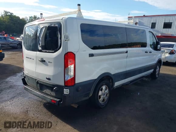 ✅ 2020 Ford Transit Passenger XL • VIN: 1FBAX2YG5LKA45932 • Лот: 43294442. Опубликован ранее на IAAI с пробегом 113 705 миль. Бесплатный доступ к архиву аукционных продаж из США и подробный отчёт об истории автомобиля на DreamBid. Изображение 4.