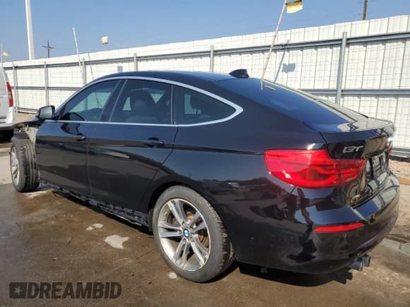 ✅ 2017 BMW 3 Series 330i xDrive • VIN: WBA8Z9C39HG826980 • Lot: 65331255. Listed on Copart with 58,999 mi. Free auction sales archive from the USA and detailed vehicle history report at DreamBid. Image 2.