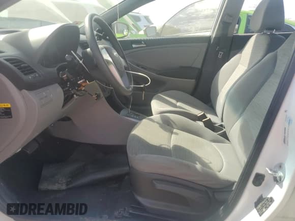 ✅ 2017 Hyundai Accent SE • VIN: KMHCT4AE2HU310656 • Лот: 71659914. Опубликован ранее на Copart с пробегом Не указан. Бесплатный доступ к архиву аукционных продаж из США и подробный отчёт об истории автомобиля на DreamBid. Изображение 7.